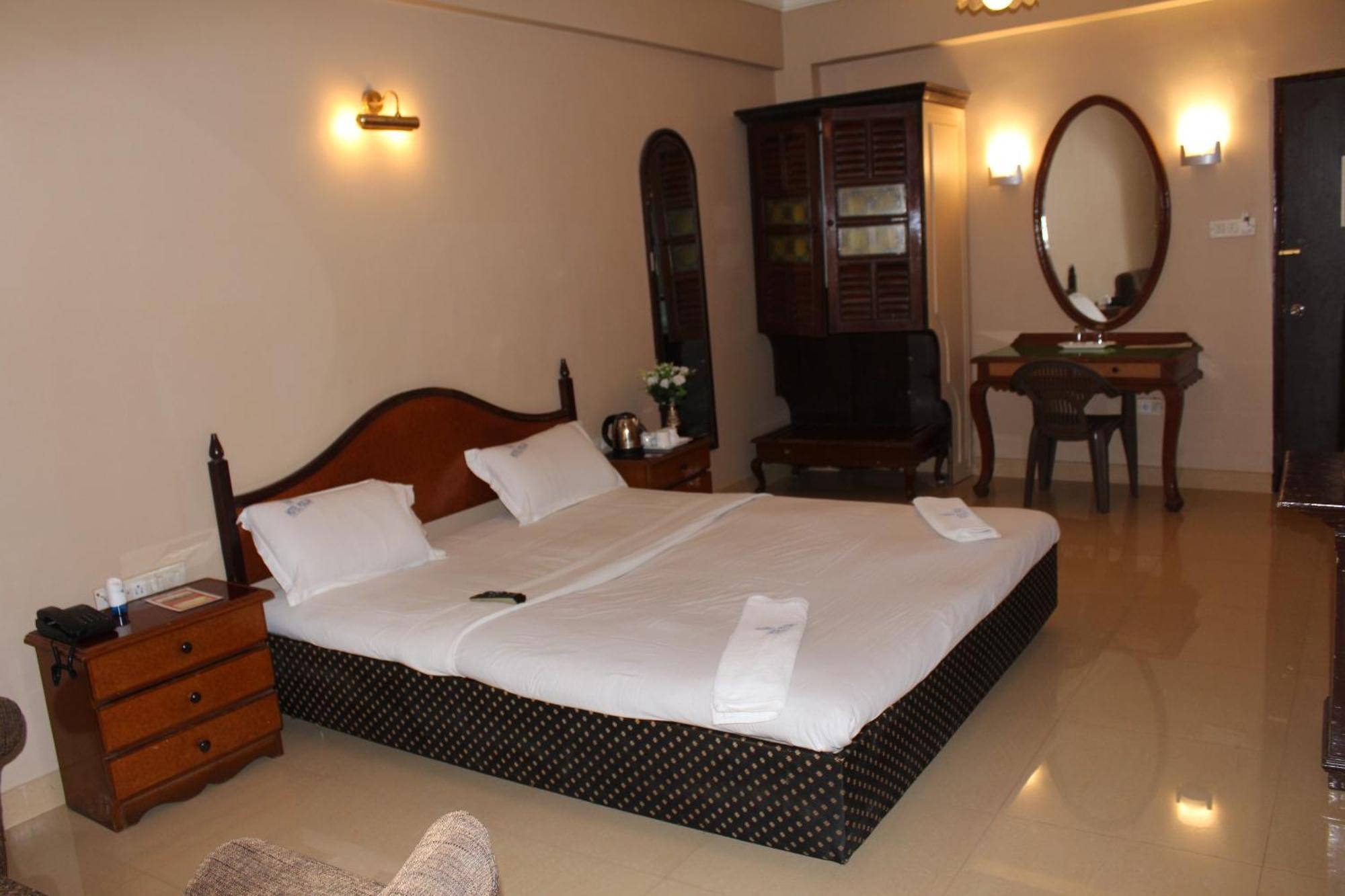 Hotel Pooja International Davanagere Luaran gambar